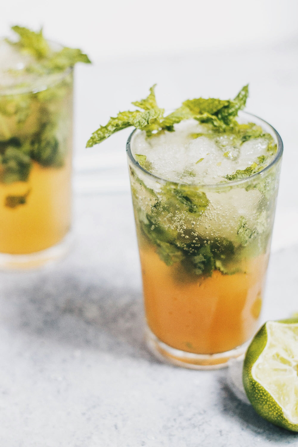 Ginger Mint Spritzer – Recept på hälsosam och syrlig mocktail med grönt te
