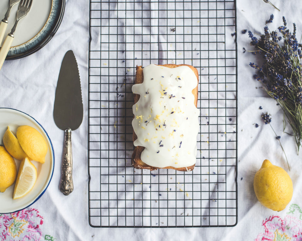 Recept på Citron- & vallmokaka med Earl Grey-te