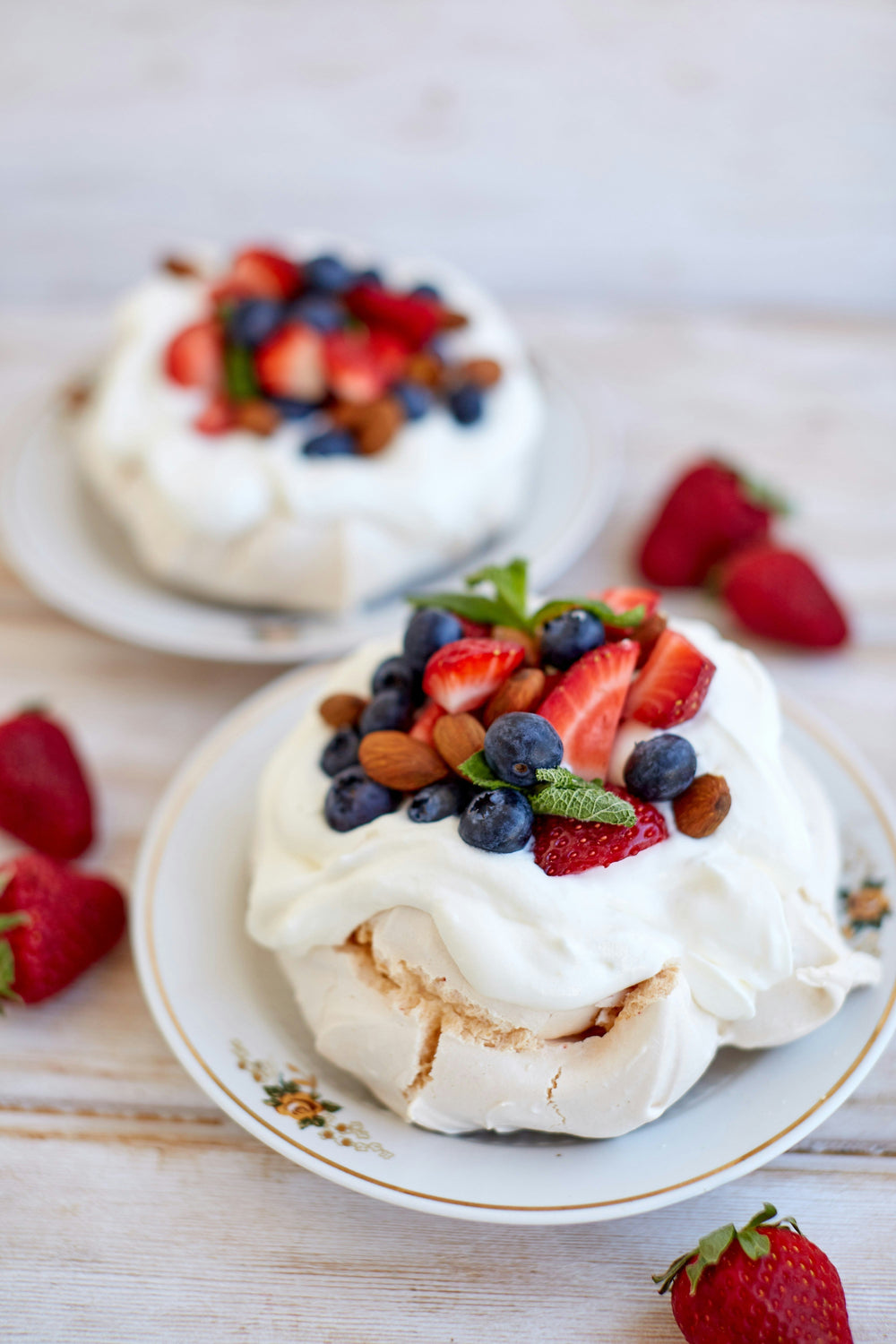 Ljuvlig pavlova till påsk – Recept på glutenfri marängtårta med lemon curd!