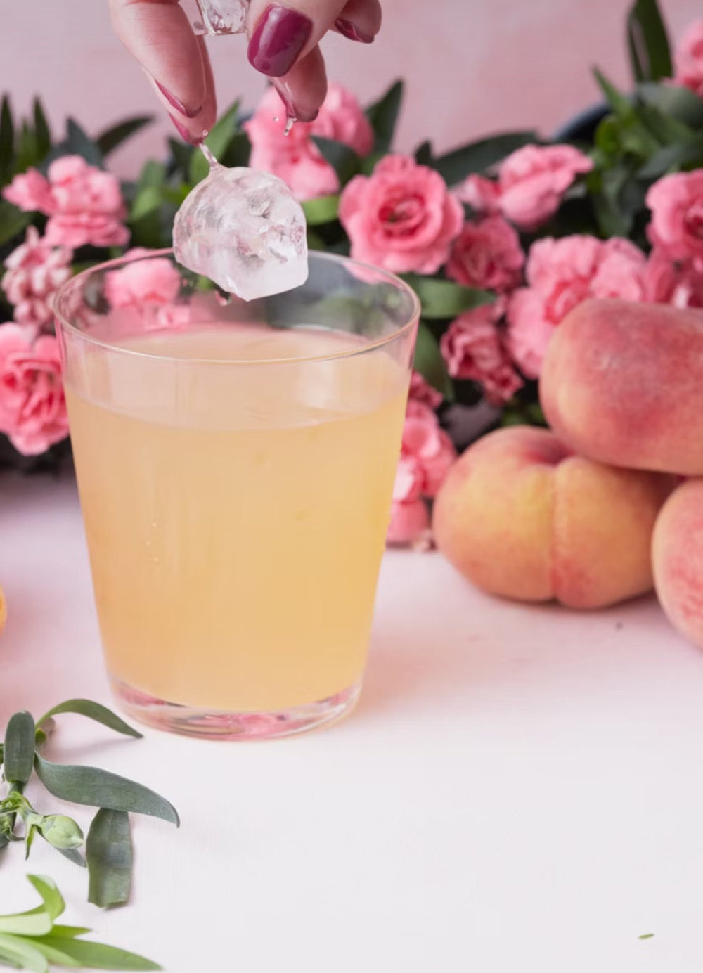 Sparkling Peach Tea Spritz – Jubileumsdrink med svart te, persika och mousserande vin